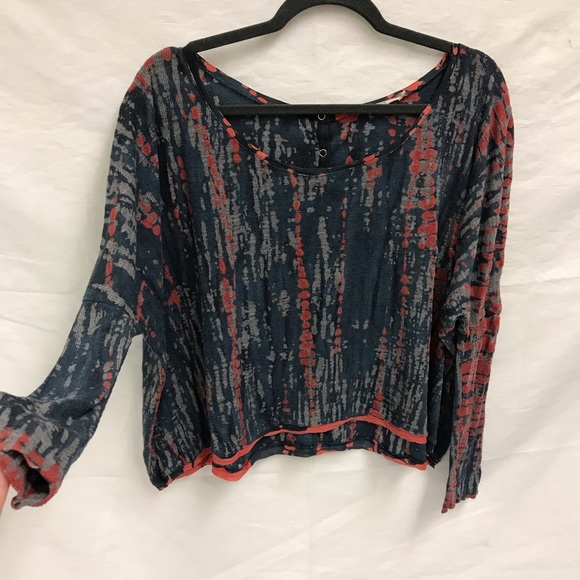 Language Top - Picture 2 of 5